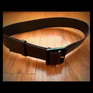 Black YSL belt